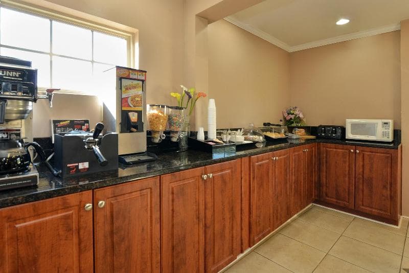 America Best Value Inn 5