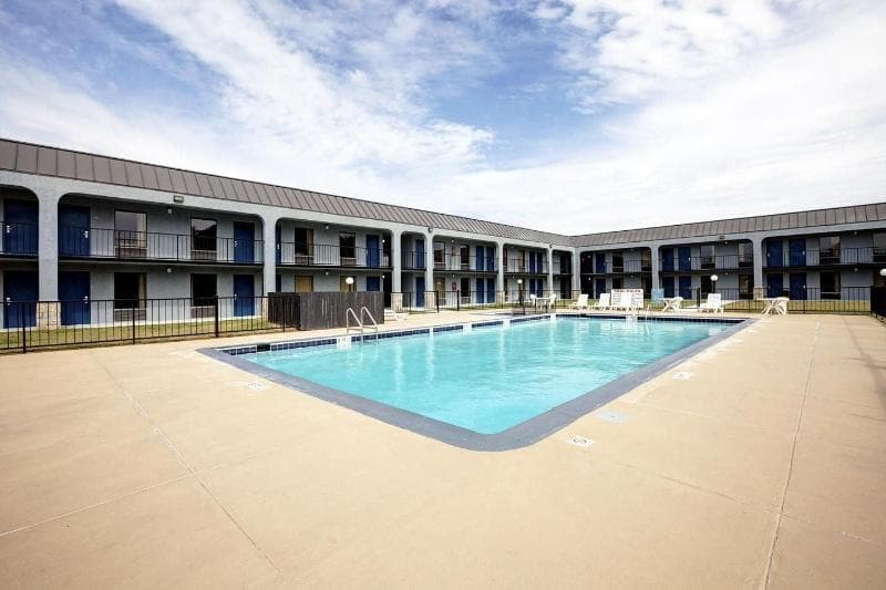 Americas Best Value Inn 2