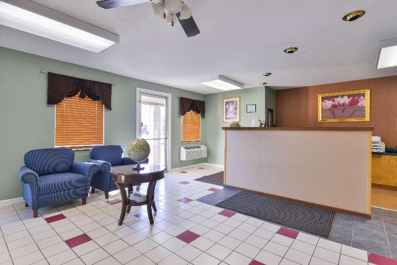 Americas Best Value Inn Decatur 4