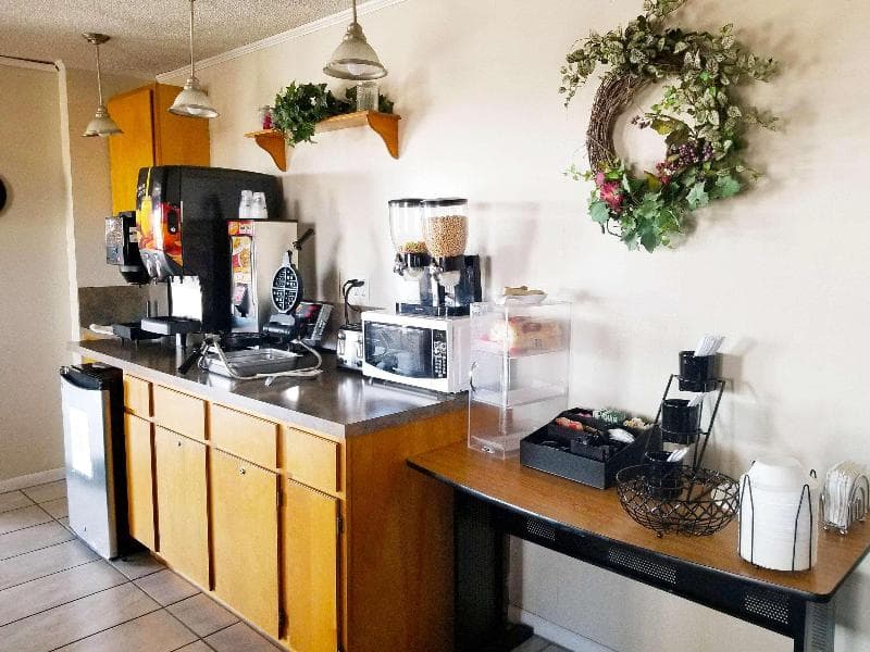 Americas Best Value Inn Belleville 2