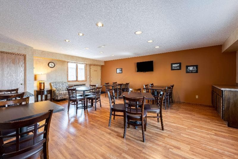 Americas Best Value Inn & Suites St. Marys 1