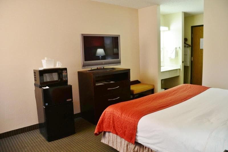 Country Hearth Inn & Suites Kenton 4