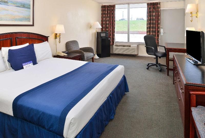 Americas Best Value Inn And Suites 5