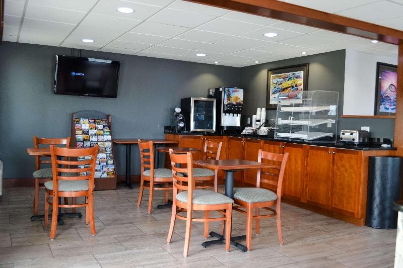 SureStay by Best Western Bowling Green North 2