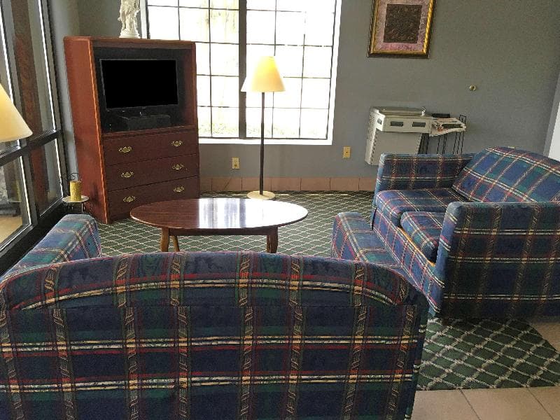 Americas Best Value Inn & Suites Slidell 4