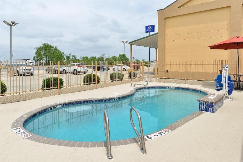 Motel 6 Breaux Bridge, LA main