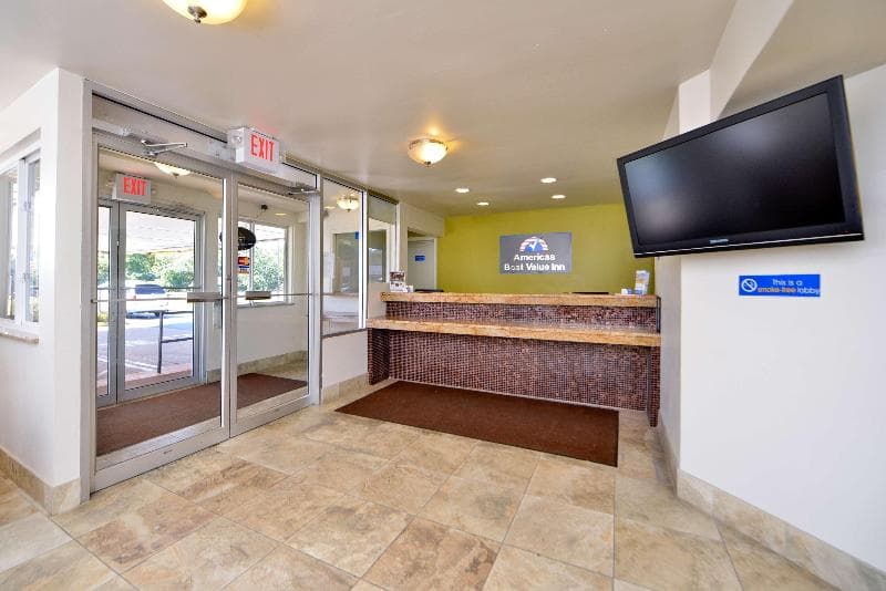 Americas Best Value Inn Harrisburg 4