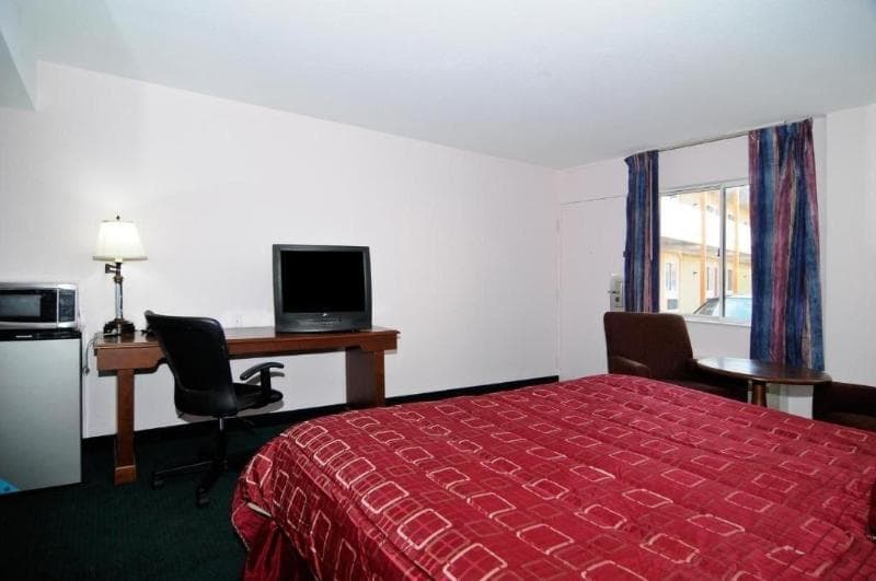Americas Best Value Inn Harrisburg 3