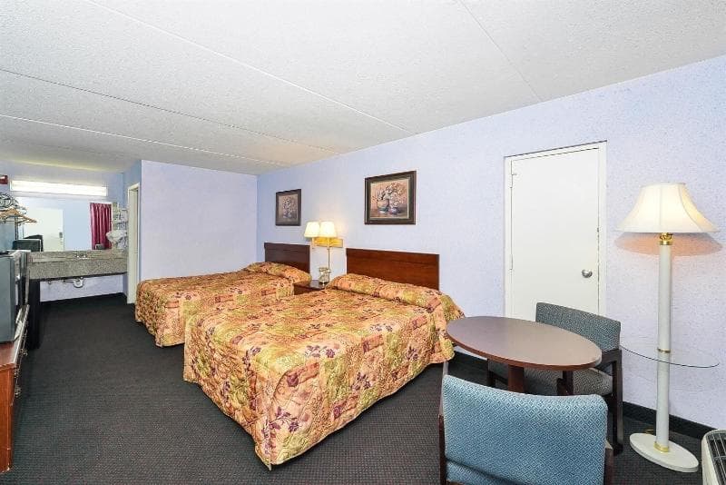 Americas Best Value Inn & Suites-Knoxville North 4
