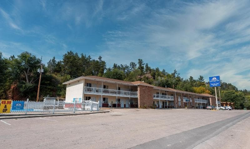 Americas Best Value Inn By The River-Hot Springs 5