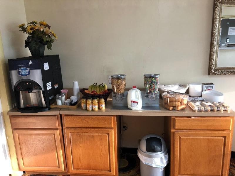 Americas Best Value Inn Wilsom photo 1