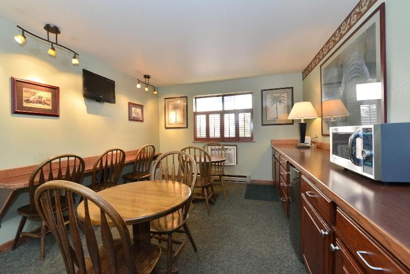 Americas Best Value Inn Butte 4