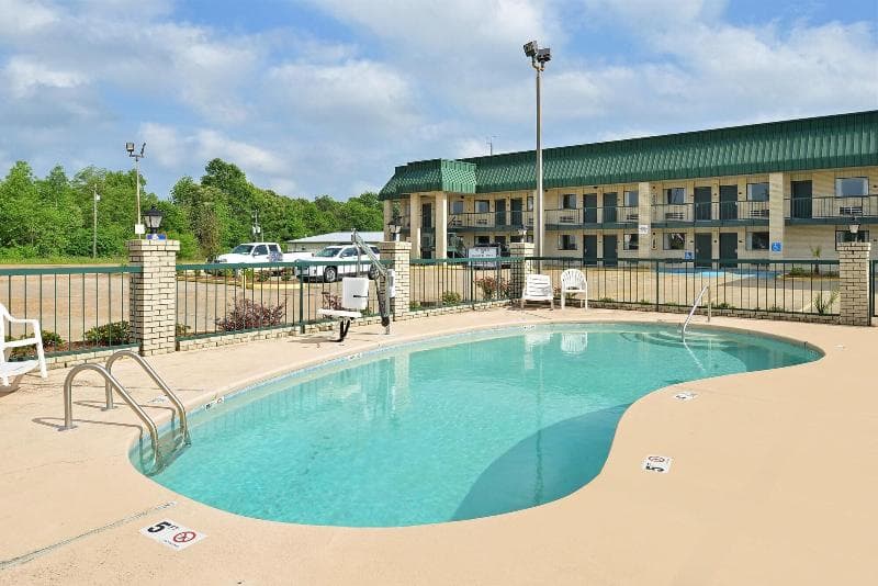 Americas Best Value Inn Suites Winona photo 1