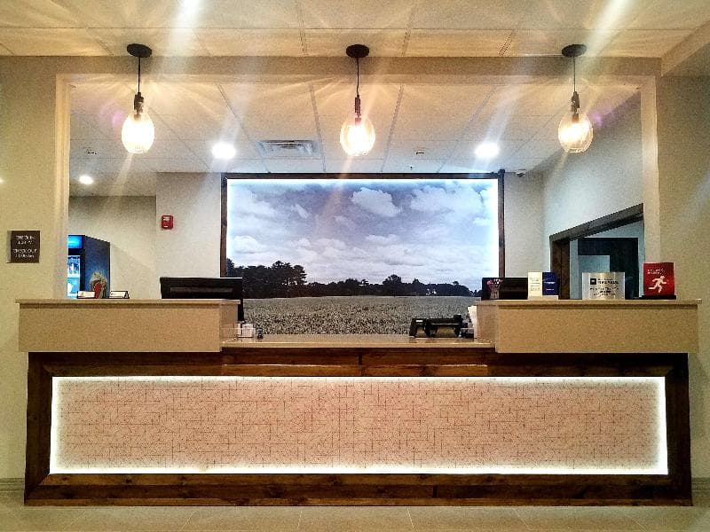 Best Western Plus Wayland Hotel 5
