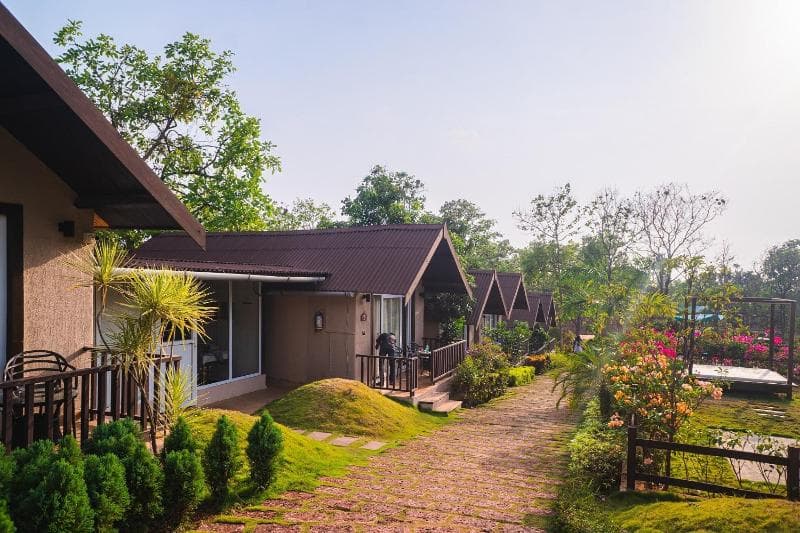 Stone Wood Resort & Spa 4