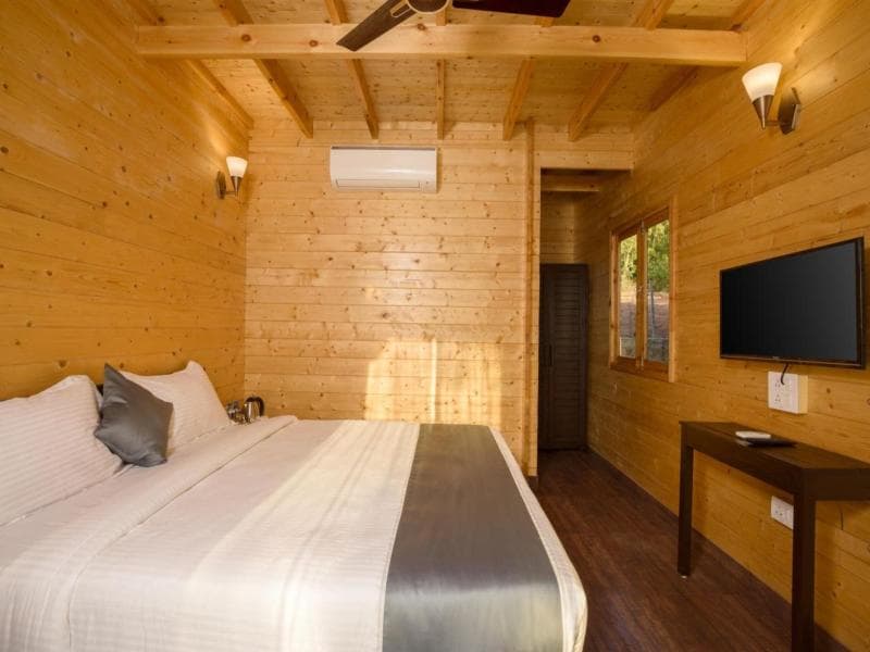 Stone Wood Resort & Spa 3