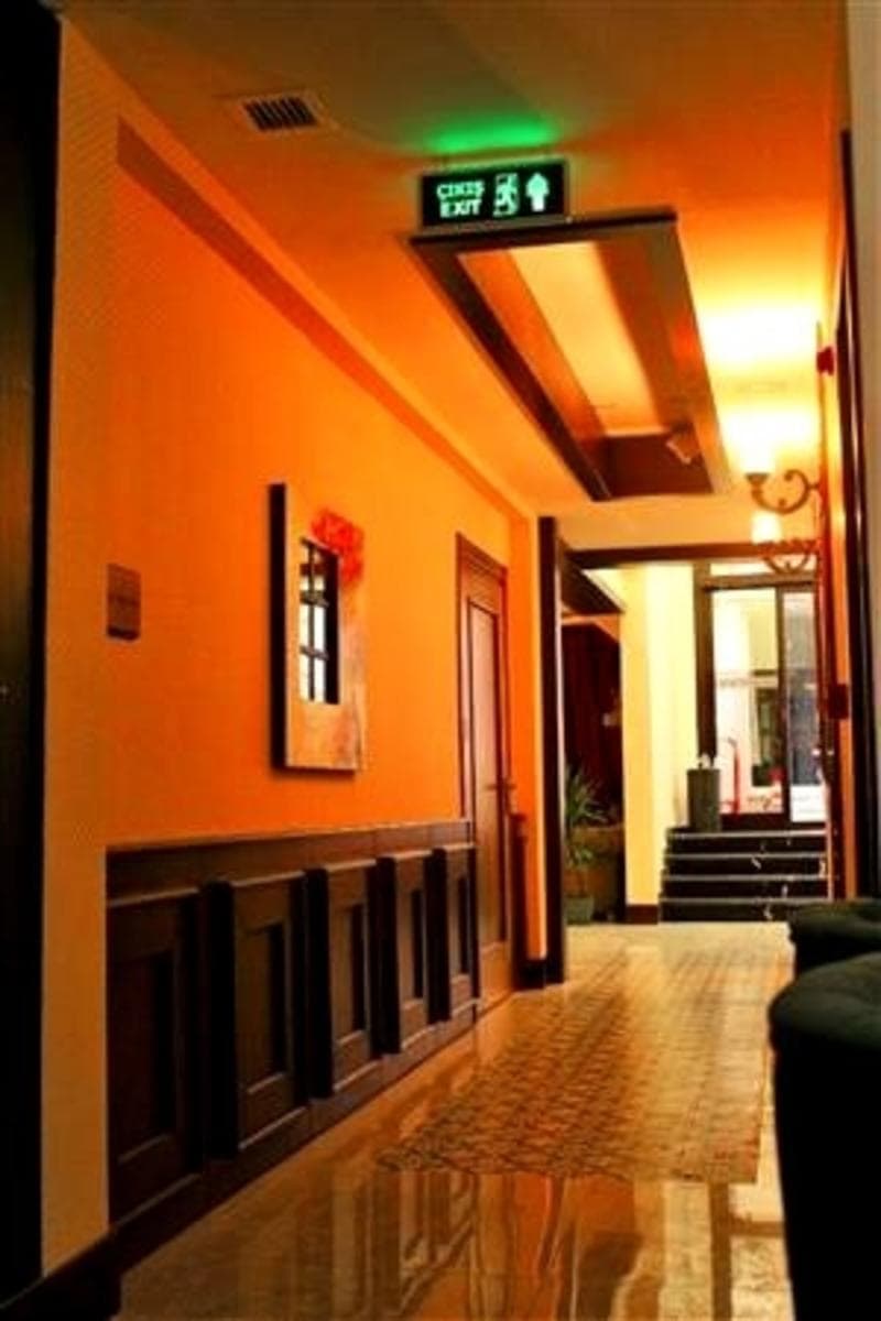 Vendome Hotel 4
