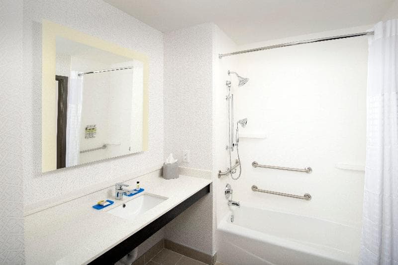 Holiday Inn Exp & Sts Kingsland I-95-Naval Base Ar main