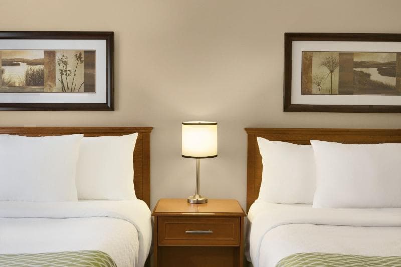 Colonial Square Inn & Suites Saskatoon photo 1