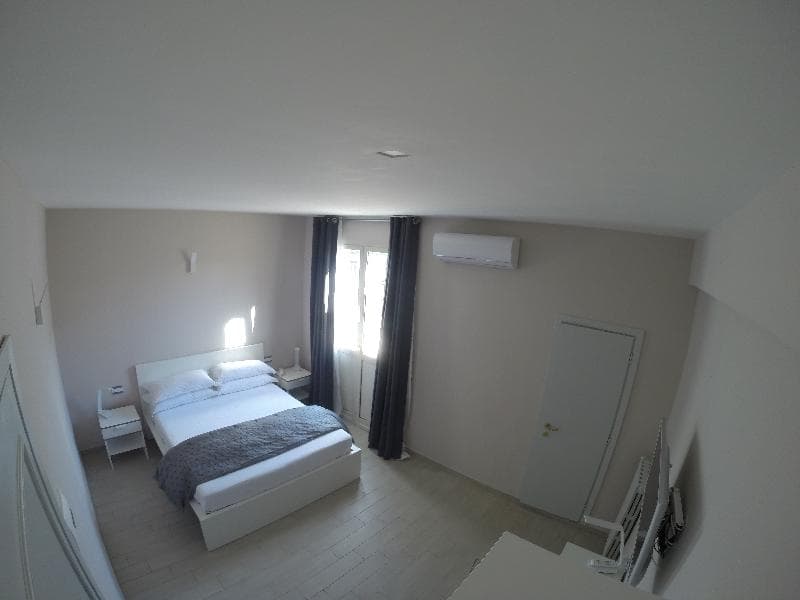 Up Hotel 3