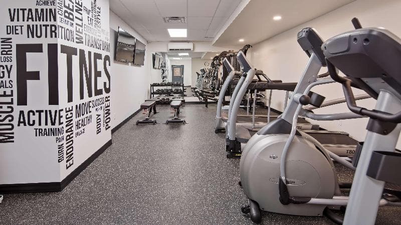 Best Western Plus Morden 2