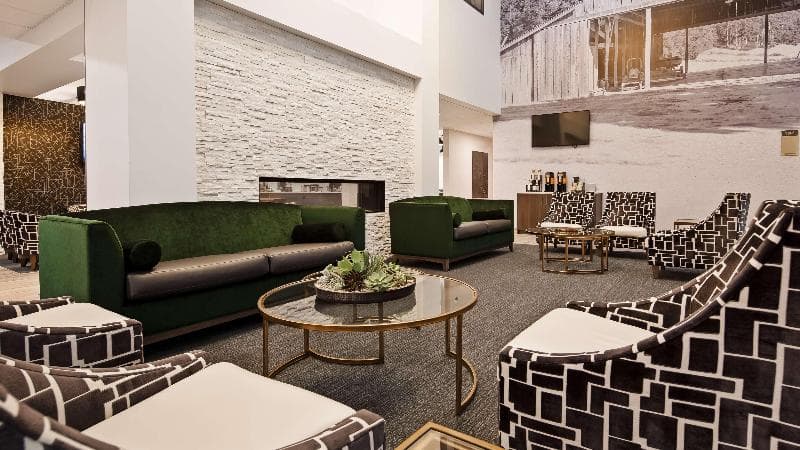Best Western Plus Morden 5