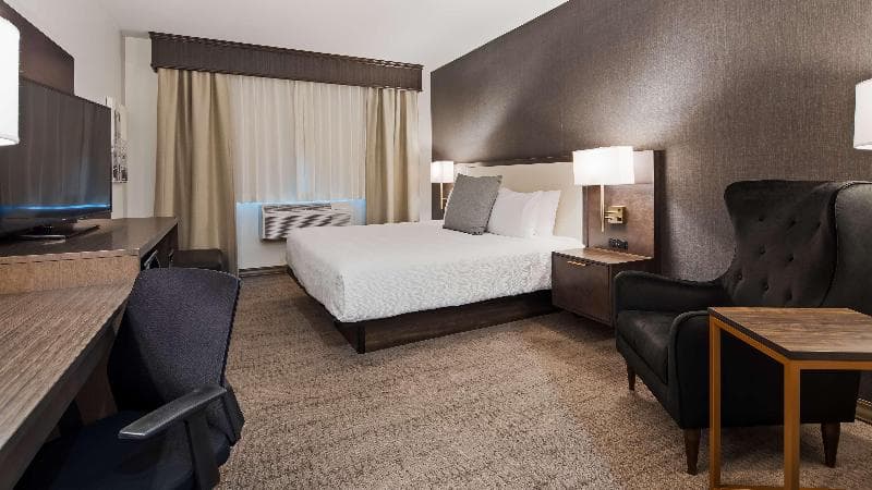 Best Western Plus Morden 4