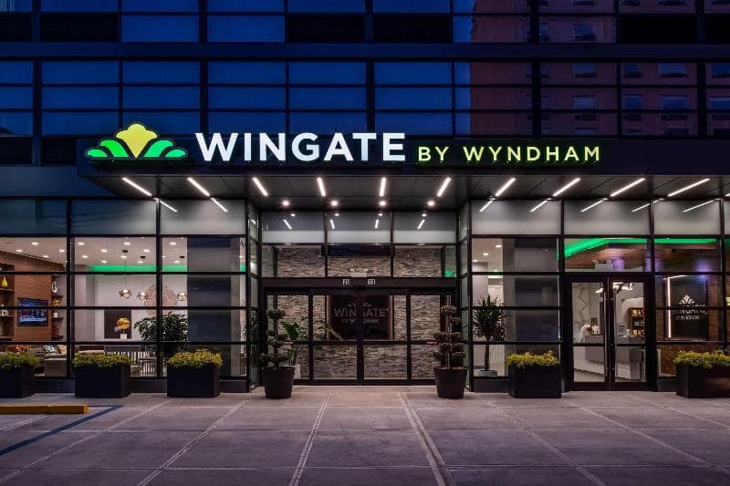 Wingate by Wyndham Long Island City 3