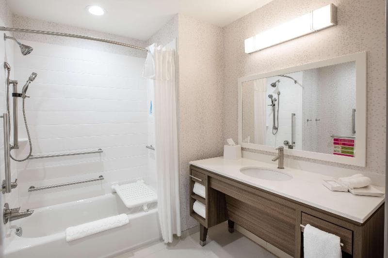 Home2 Suites by Hilton Houston IAH Airport Beltway 8 5