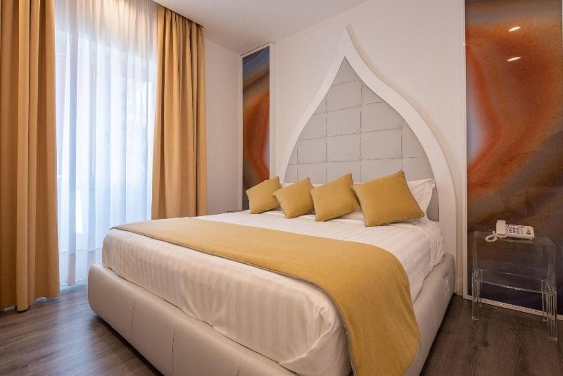 Diamond Suite (Adults Only) 3