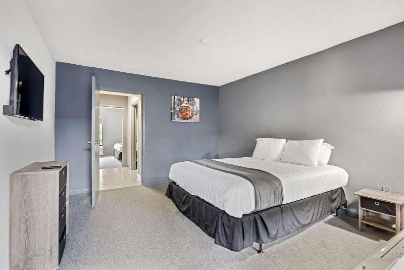 Ramada by Wyndham New Orleans 5