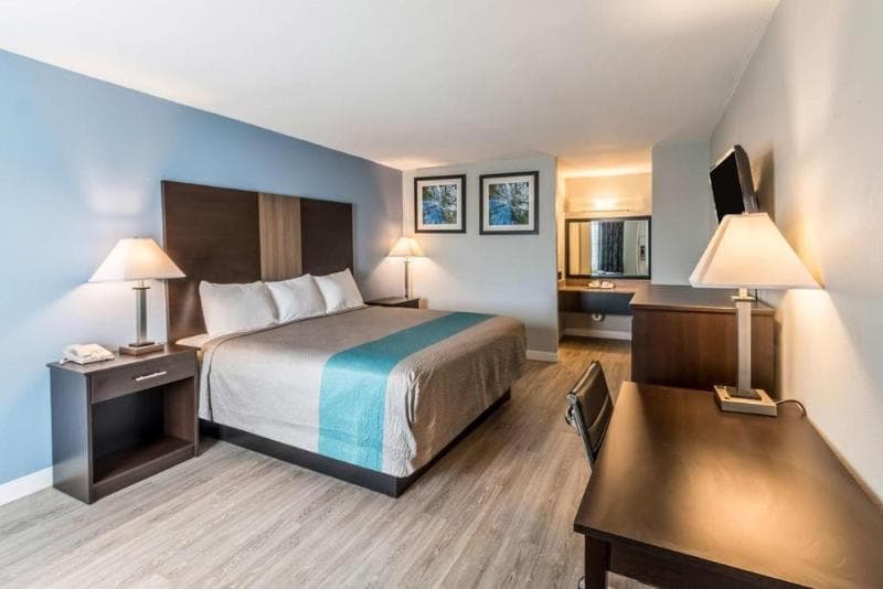 Econo Lodge main