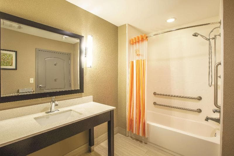 La Quinta Inn & Suites by Wyndham Hattiesburg - I-59 4