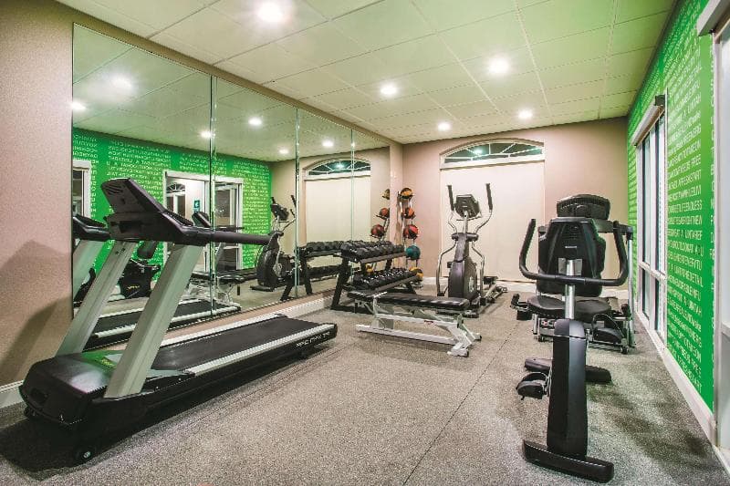 La Quinta Inn & Suites by Wyndham Russellville 3