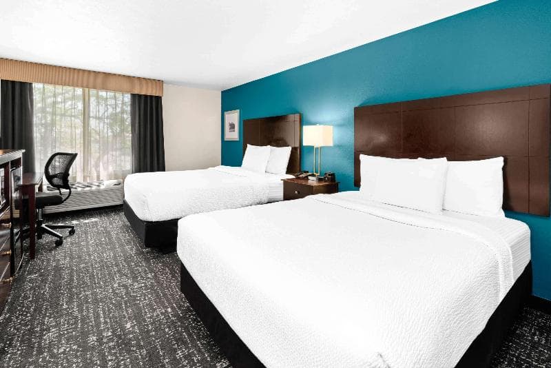 La Quinta Inn & Suites by Wyndham Portland NW 5