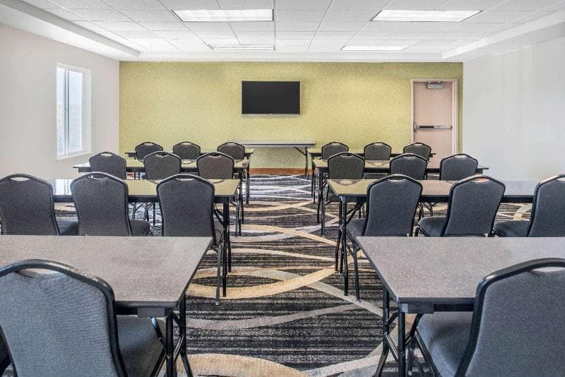La Quinta Inn & Suites by Wyndham Moscow Pullman photo 1