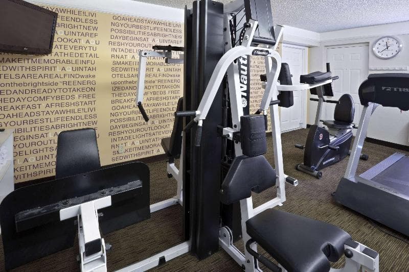 La Quinta Inn by Wyndham Phoenix Sky Harbor Airport 2