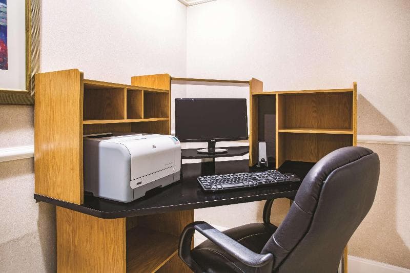 La Quinta Inn & Suites by Wyndham Fruita 2