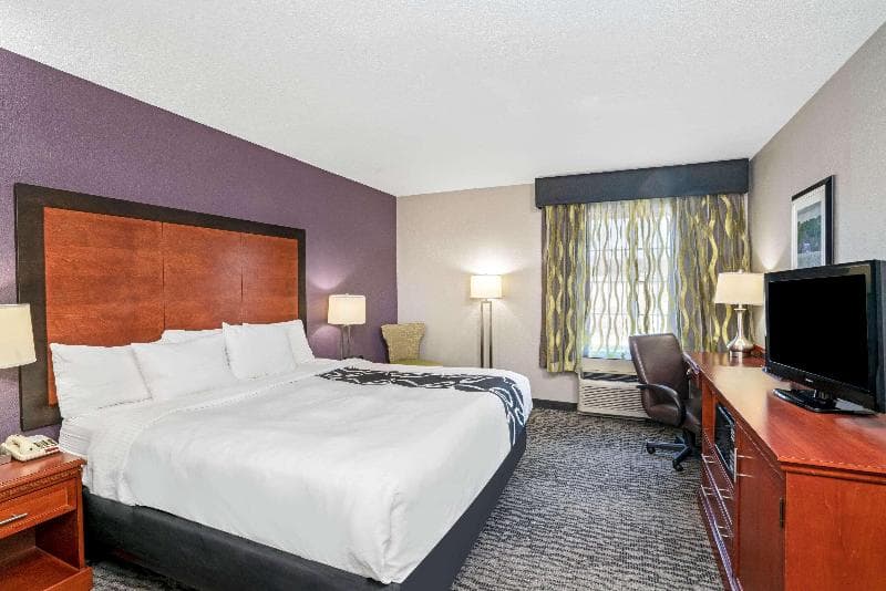 La Quinta Inn & Suites By Wyndham Knoxville North I-75 4