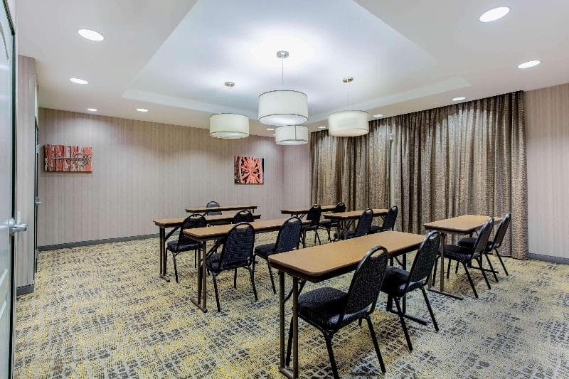La Quinta Inn & Suites by Wyndham Andrews main