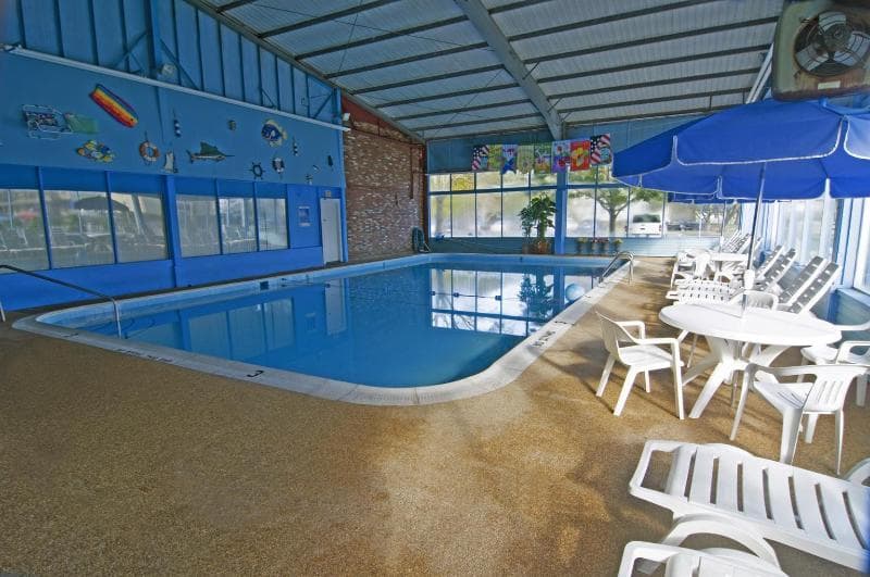 Americas Best Value Inn & Suites Hyannis Cape Cod 2