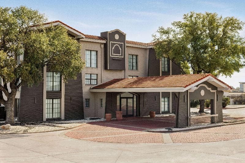 La Quinta Inn San Antonio I 35 N At Toepperwein 4