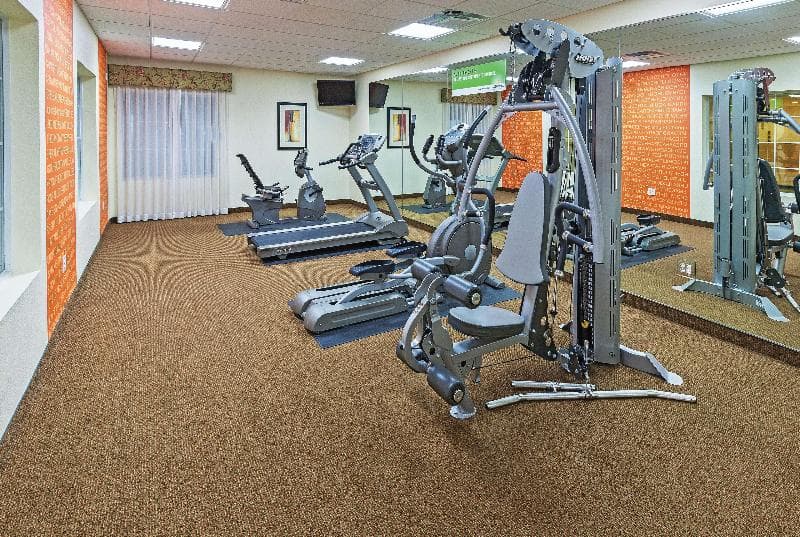 La Quinta Inn & Suites by Wyndham Columbus TX photo 1