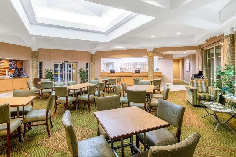 La Quinta Inn & Suites by Wyndham Sherman 4