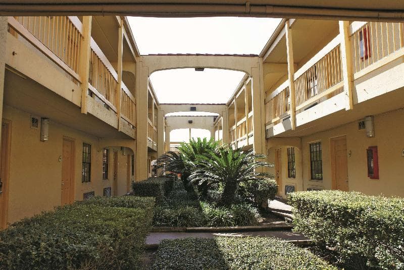 La Quinta Inn by Wyndham Clute Lake Jackson 4