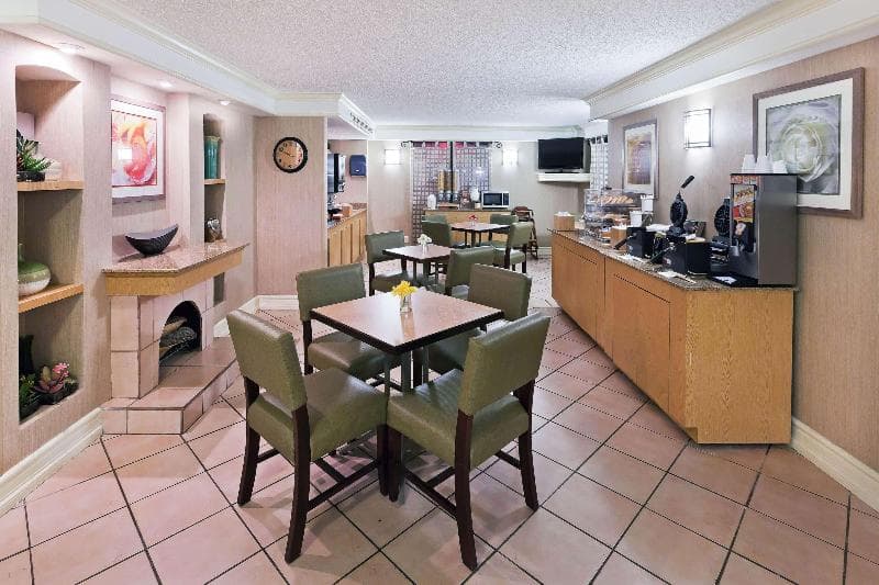 La Quinta Inn by Wyndham Amarillo Mid-City 3