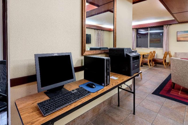 La Quinta Inn & Suites by Wyndham Helena main
