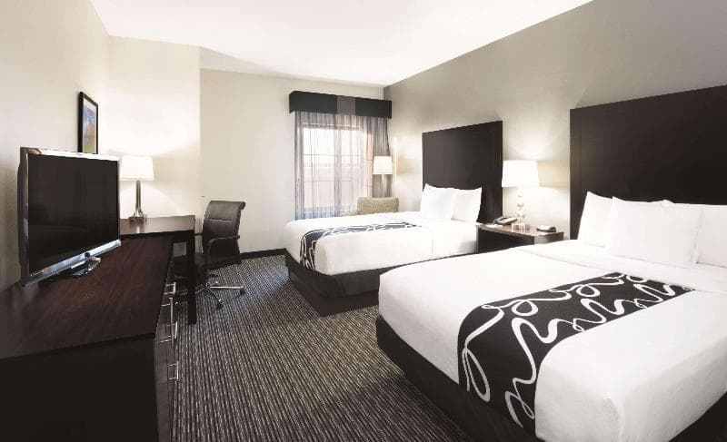 La Quinta Inn & Suites by Wyndham Billings 5