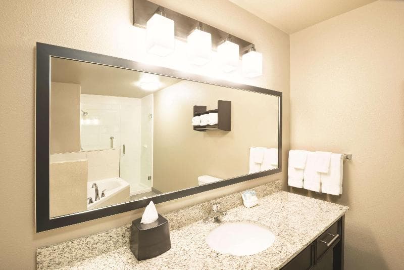 La Quinta Inn & Suites by Wyndham Billings 4