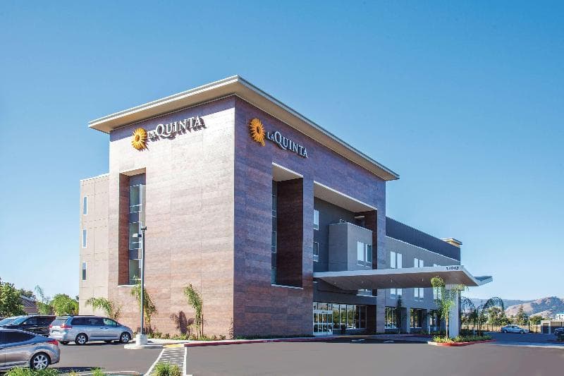 La Quinta Inn Suites By Wyndham Morgan Hill San Jo photo 1
